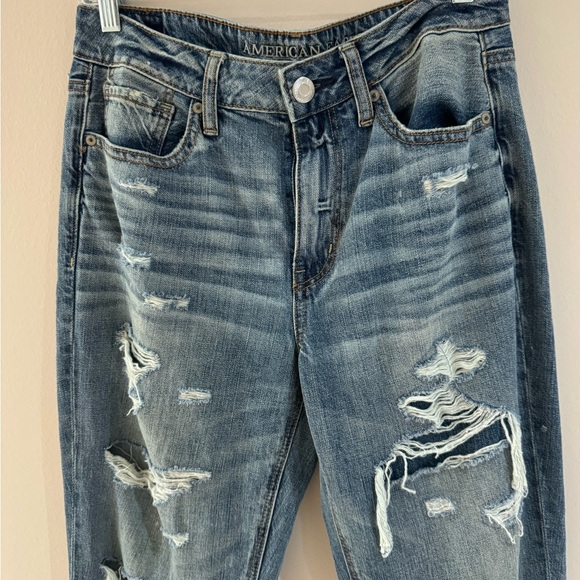 American Eagle Distressed High Rise Tomgirl Jeans - Picture 7 of 9